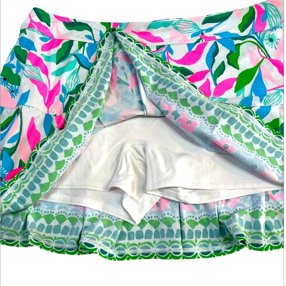 LILLY PULITZER TAYNORA SKORT UPF 50+
RESORT WHITE HOLDING COURT ENGINEER XL - Picture 6 of 12